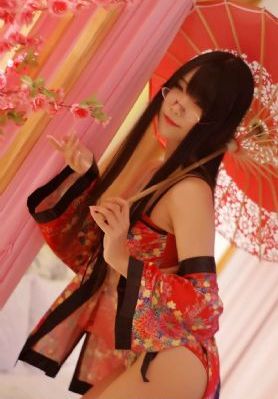 《年轻女教师3》在线_BD英语免费观看